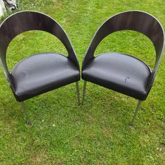 2 chairs