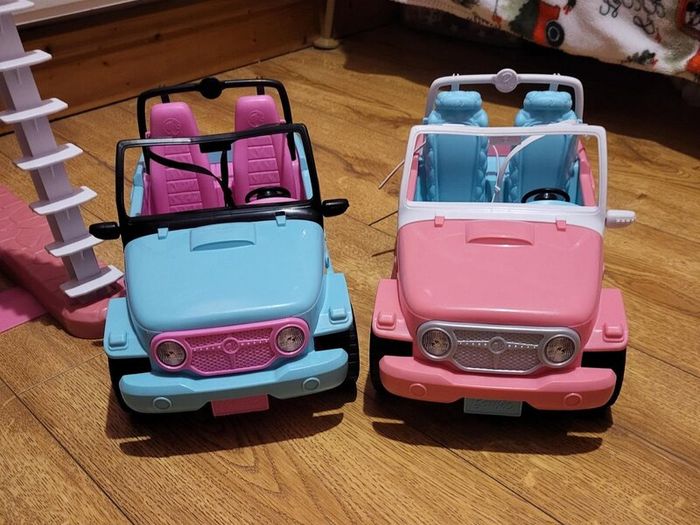 Barbie House, Aeoplane, Cars and accessories