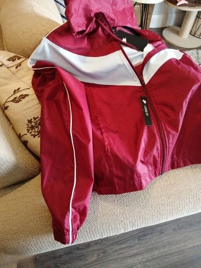 Nike Women Runner jacket BNWT