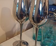 Elegant drinking glasses