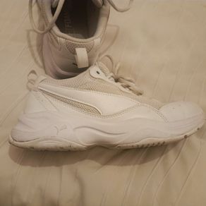 Puma White Runners size 6