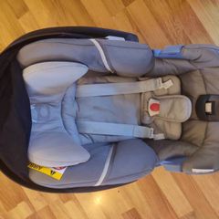 Cybex Aton 5 Infant Car Seat -Cybex Base QFix  -very Good condition