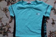 Girls tshirt 6-9yo