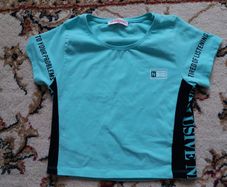 Girls tshirt 6-9yo