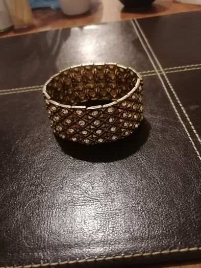 Brecelet goldentone