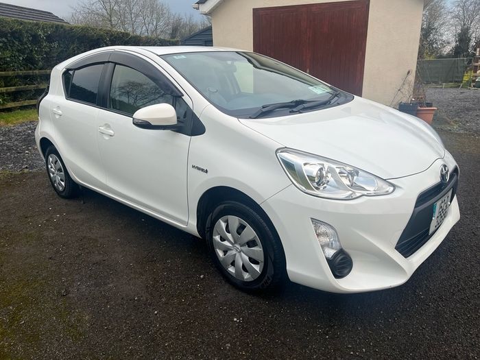 2015 Toyota Aqua