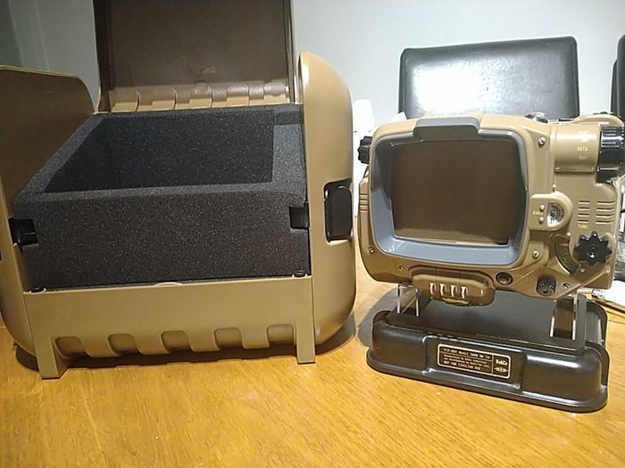 Fallout 4 Pip Boy collectors issue