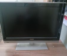 Philips 32 Flat Screen TV