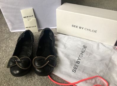CHLOE Black Leather Flats Pump