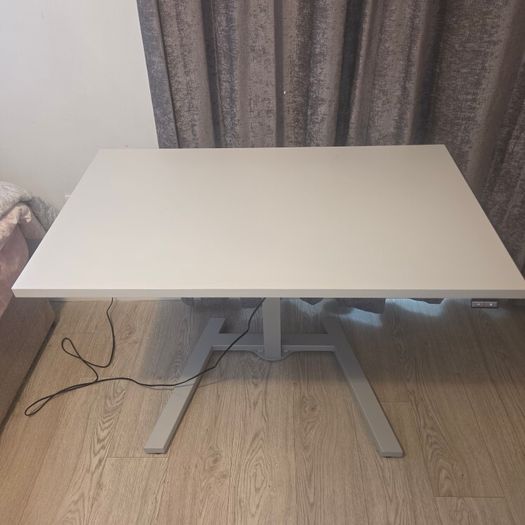 Stand/sit desk