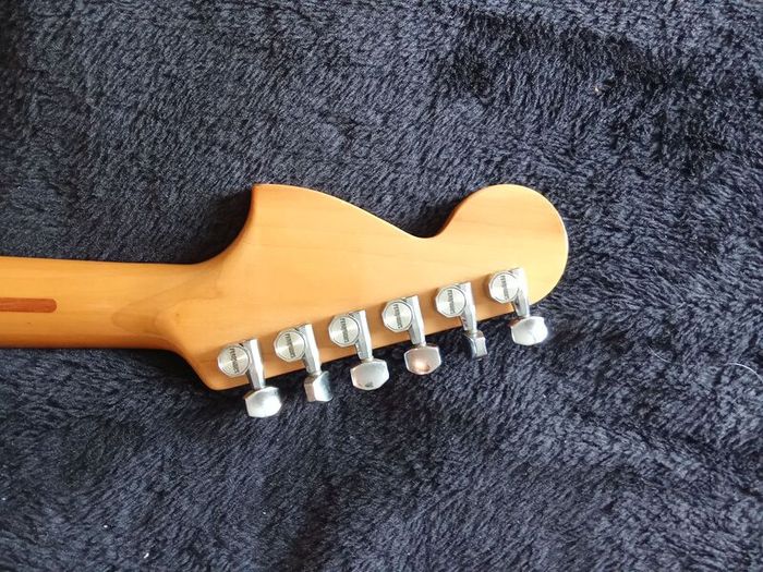 Fernandez strat 70s