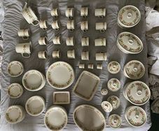 Wedgewood 'Quince' Dinner Service Set