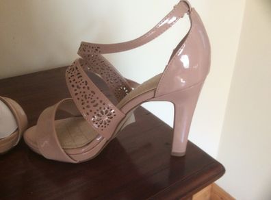 New blush new look sandals
