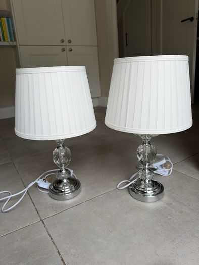 2 crystal effect table lamps