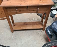 Hall cabinet