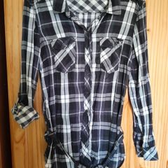 Divided by H&M shirt