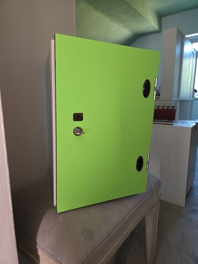 locker with key