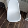 Modern chair Image 2