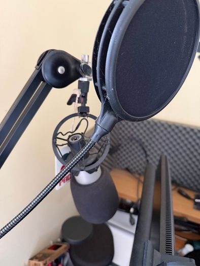 Studio project condenser mic and rode PSA1
