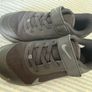 Nike kids size 11.5 black runners Image 4