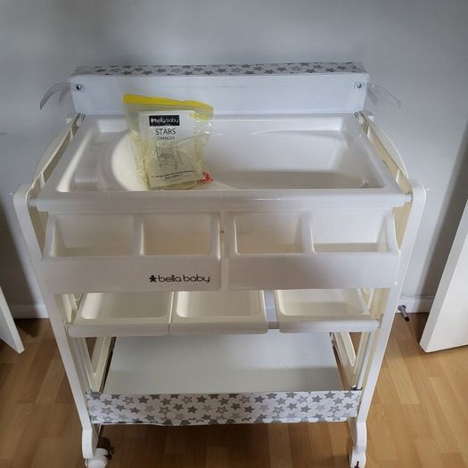 Baby changing table & bath