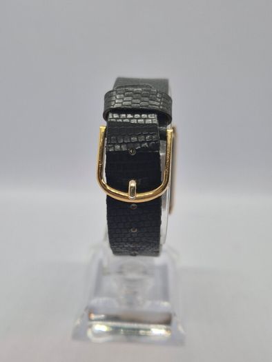 Vintage Accurist Gold-Tone Tank Watch - Retro 80s