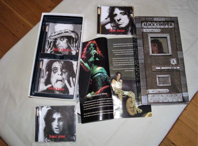 The Life and Crimes of Alice Cooper.4 CD's.N.Mint.Collectors box set