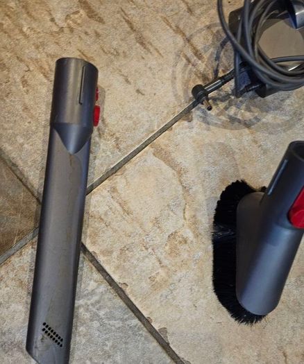 Dyson V15 submarine