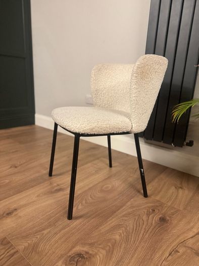 4 Dining Chairs