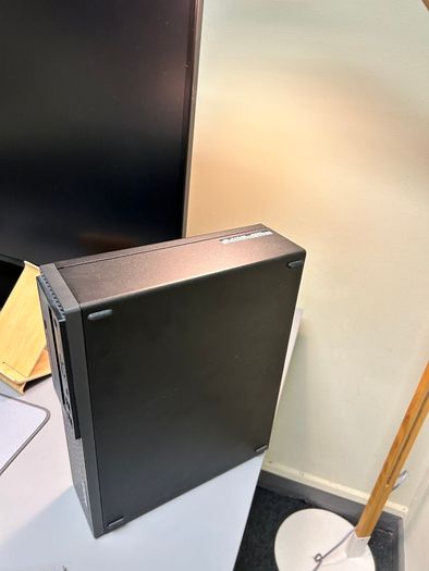 Used Lenovo ThinkCenter M920s i7