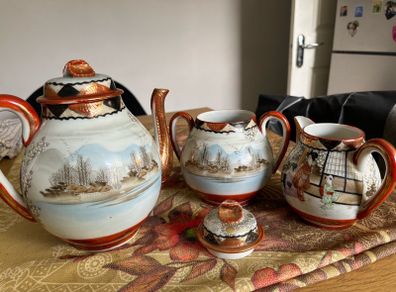 chinese tea set in good condition