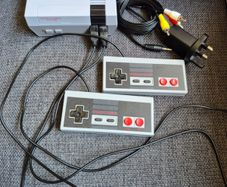 Mini Retro Games Console