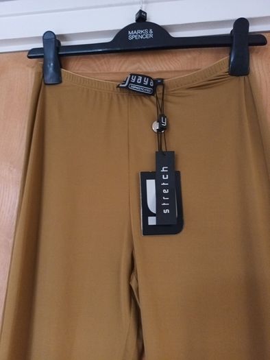 Yaya, Sophisticated Leggins. M -12.   B.N.W.T.