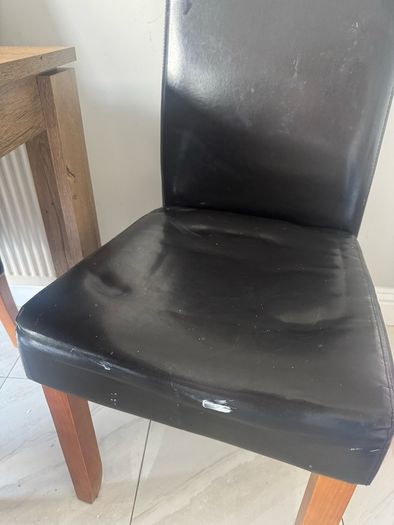 kitchen table and chairs