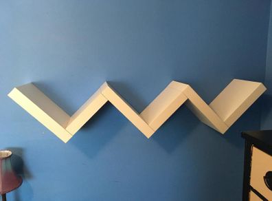 Zig zag book shelf