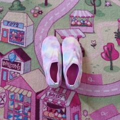 swim shoes