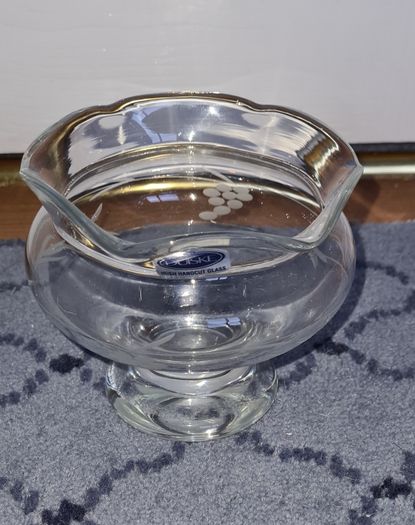 Duiske Glass 9cm Tall  bowl