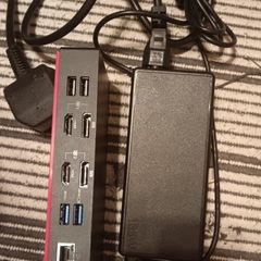 ThinkPad Hybrid USB-C with USB-A Dock  135 W AC adapter