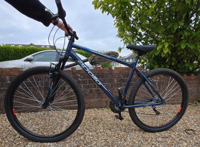 Apollo Mountain bike