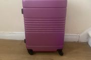 Hard shell suitcase 24"