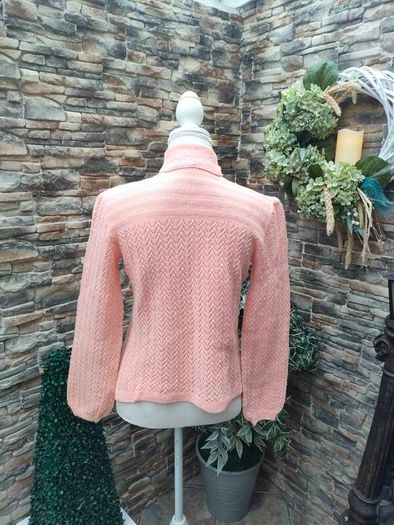 Cute Baby pink peachy fine knit cardigan