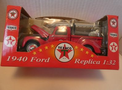 Texaco Old Timer Collection 1940 Fire Chief New In Box