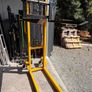 Manual pallet stacker Image 4