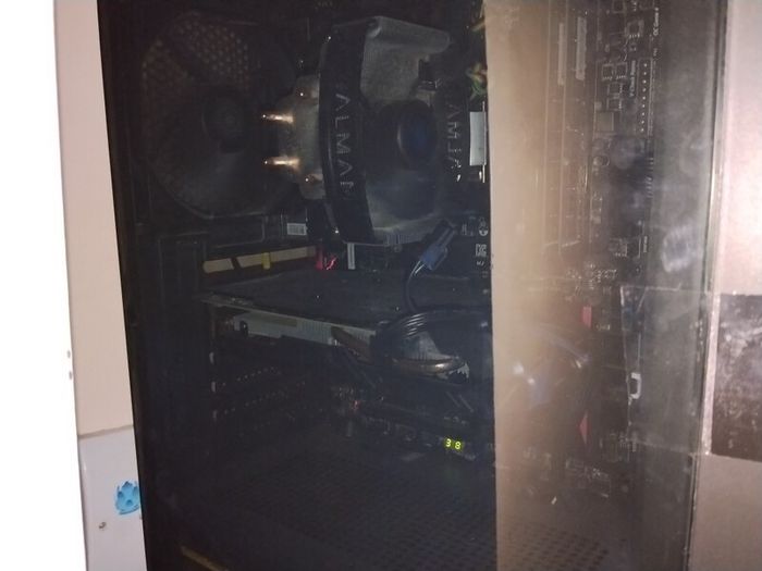gaming pc and Monitor
