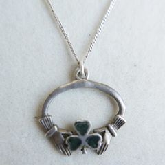 Vintage Sterling Silver 925 Claddagh Hands Heart Pendant and Chain length 16" - 3g