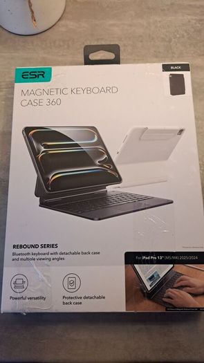 ESR Rebound Magnetic Keyboard Case 360