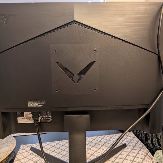 gaming monitor