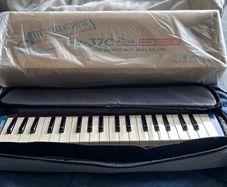 SUZUKI M-37C Plus Melodeon Alto Keyboard Harmonica Melodica with Soft Case 37key