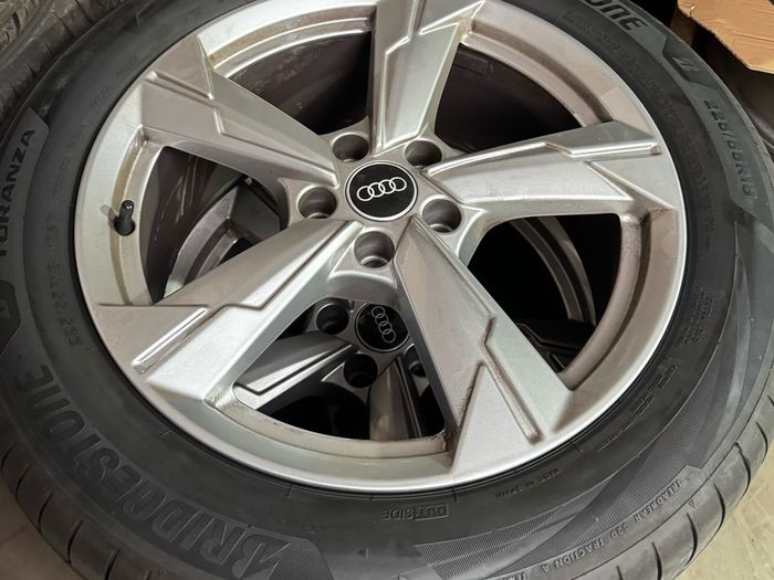 18" Genuine Audi Alloys