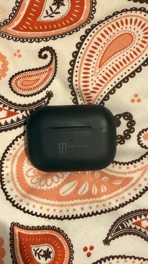 Earbuds